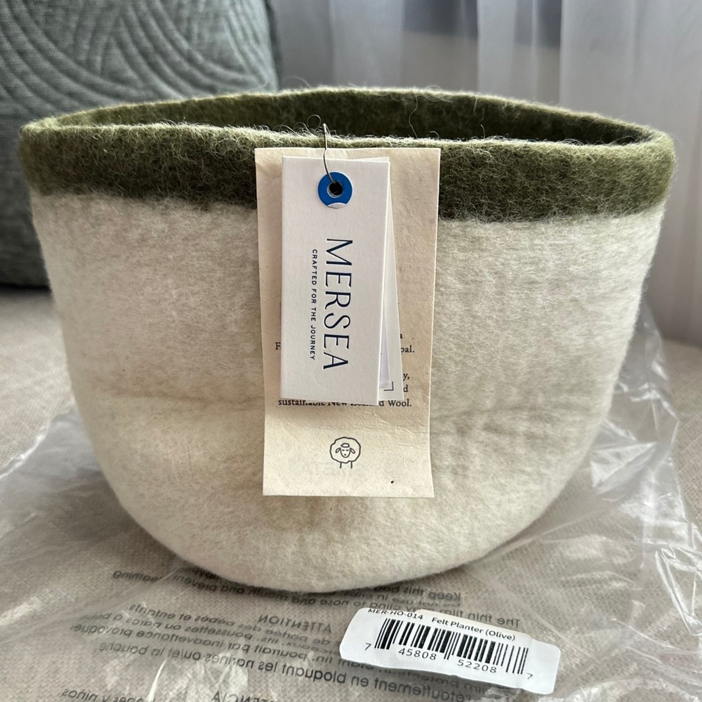NWT NEW Mersea Olive Felt Planter Pot Eco-Friendly Home Decor Merino Wool Orgnic